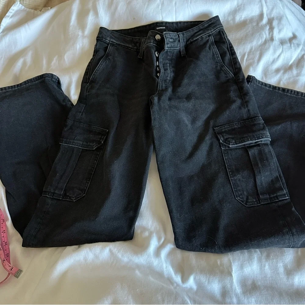 Black Low Rise Relaxed Straight Cargo Jeans